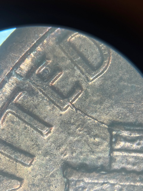 Lincoln-Memorial-Cent-1987--Die-Chip-On-9-&-Die-Crack-On-Reverse